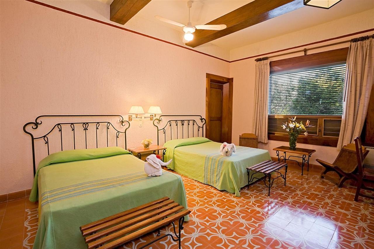 Hacienda Uxmal Plantation & Museum Hotel Стая снимка